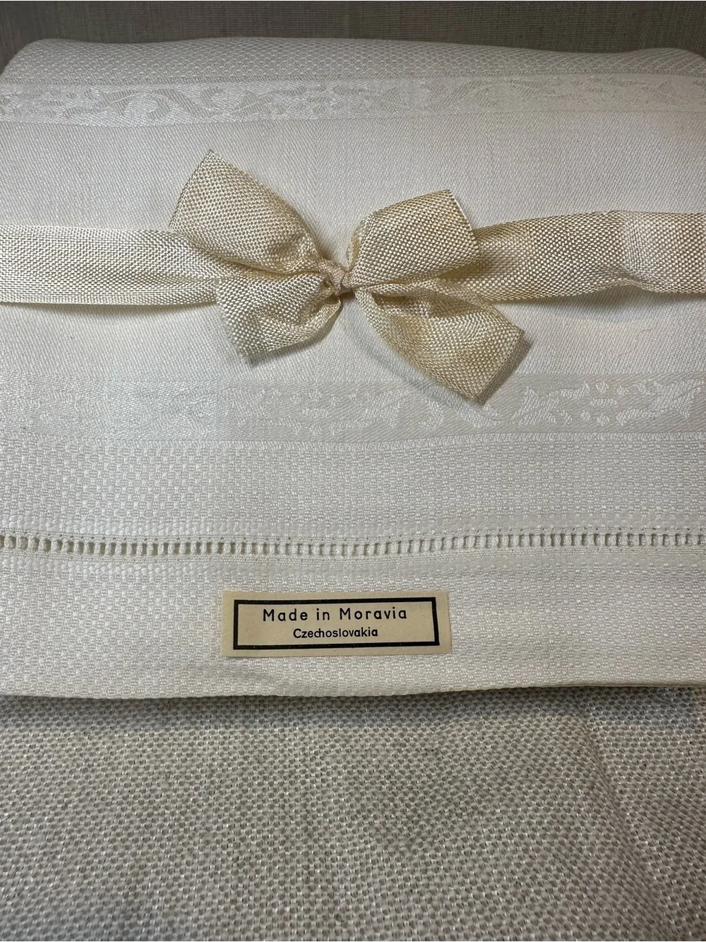 VINTAGE Set of 4 Czechoslovakia Damask Napkins Made in Moravia Ivory NOS NWT
